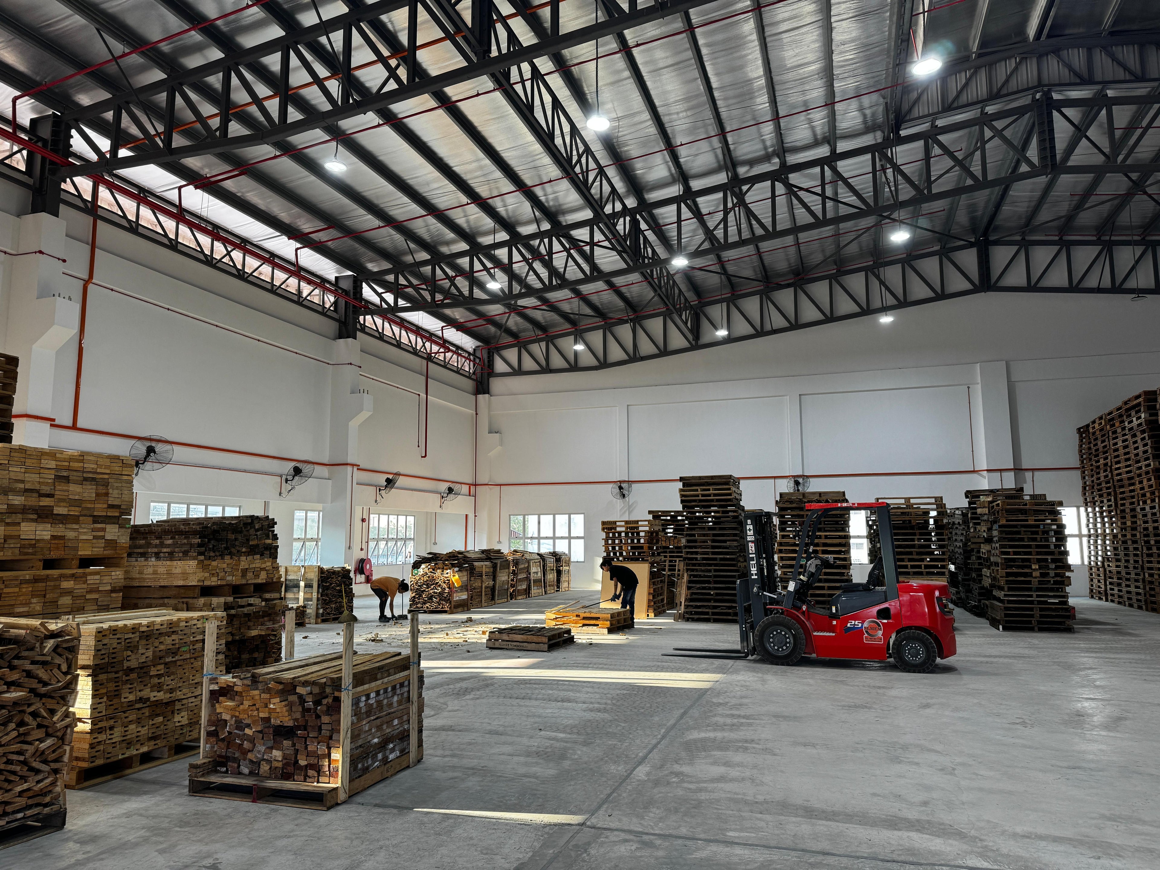 Just-In-Time Delivery & Warehouse Management